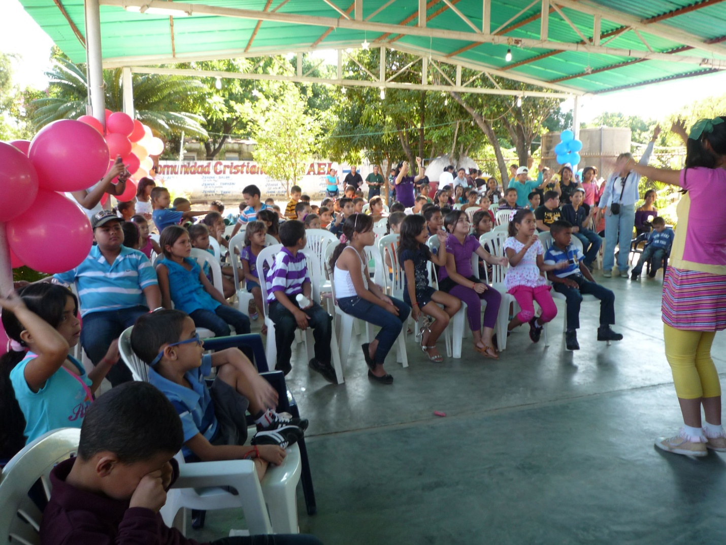 Aglow Venezuela outreach to children